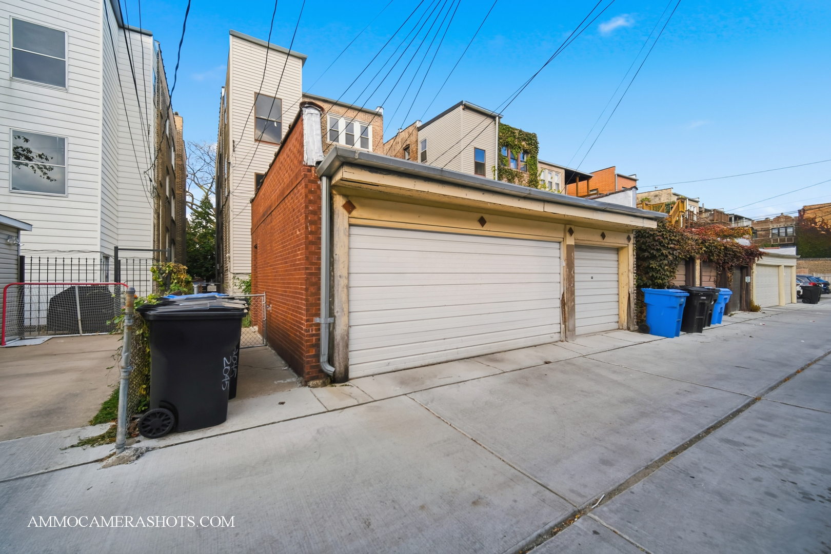 2045 West Farragut Avenue, Unit 3 Chicago, IL 60625 - Photo 11 of 32 a view of a car park in front of house