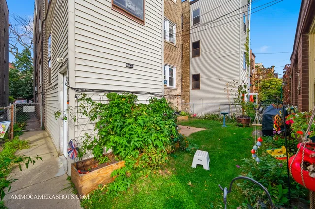 $2,500 | 2045 West Farragut Avenue, Unit 3, Chicago, IL 60625