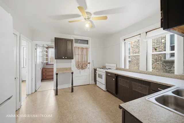 $2,500 | 2045 West Farragut Avenue, Unit 3, Chicago, IL 60625