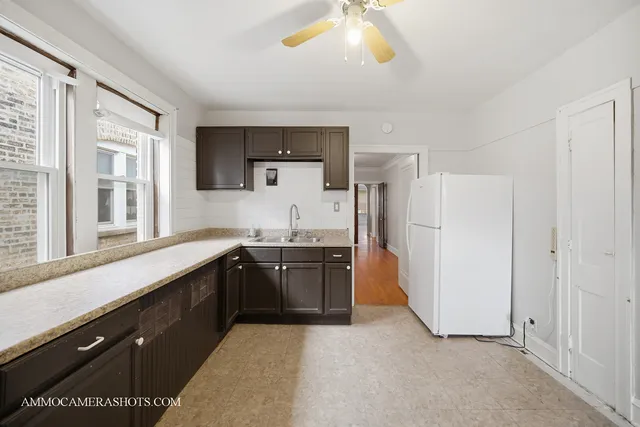 $2,500 | 2045 West Farragut Avenue, Unit 3, Chicago, IL 60625