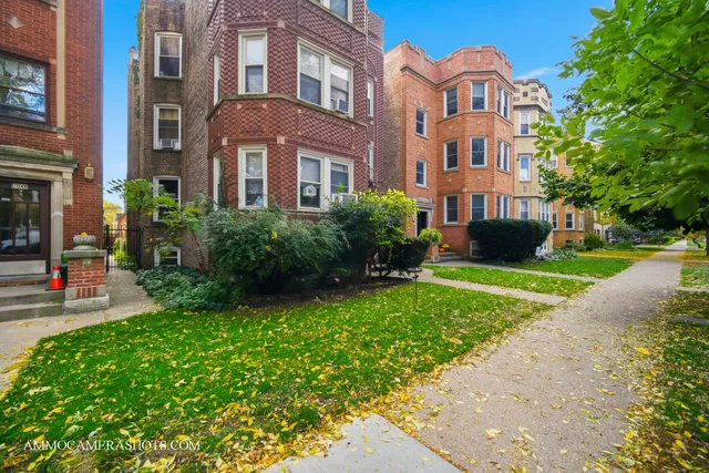 $2,500 | 2045 West Farragut Avenue, Unit 3, Chicago, IL 60625