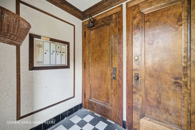 $2,500 | 2045 West Farragut Avenue, Unit 3, Chicago, IL 60625