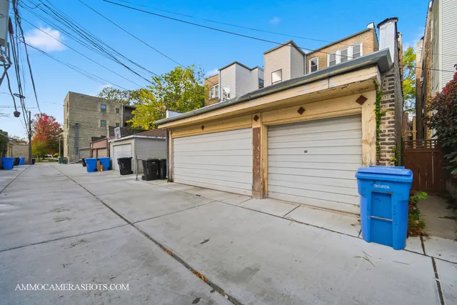 $2,500 | 2045 West Farragut Avenue, Unit 3, Chicago, IL 60625