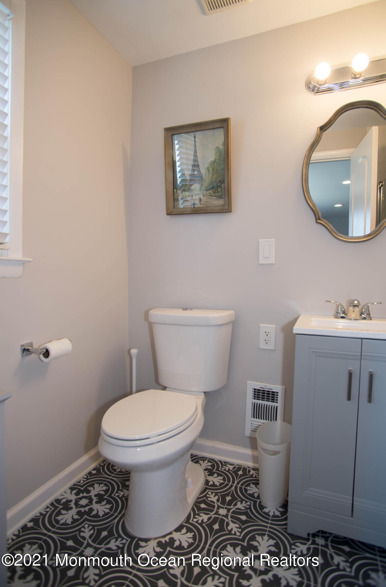 4 Lowell Road Manalapan, NJ 07726 - Photo 13 of 30 _RMJ5106 2nd bathroom
