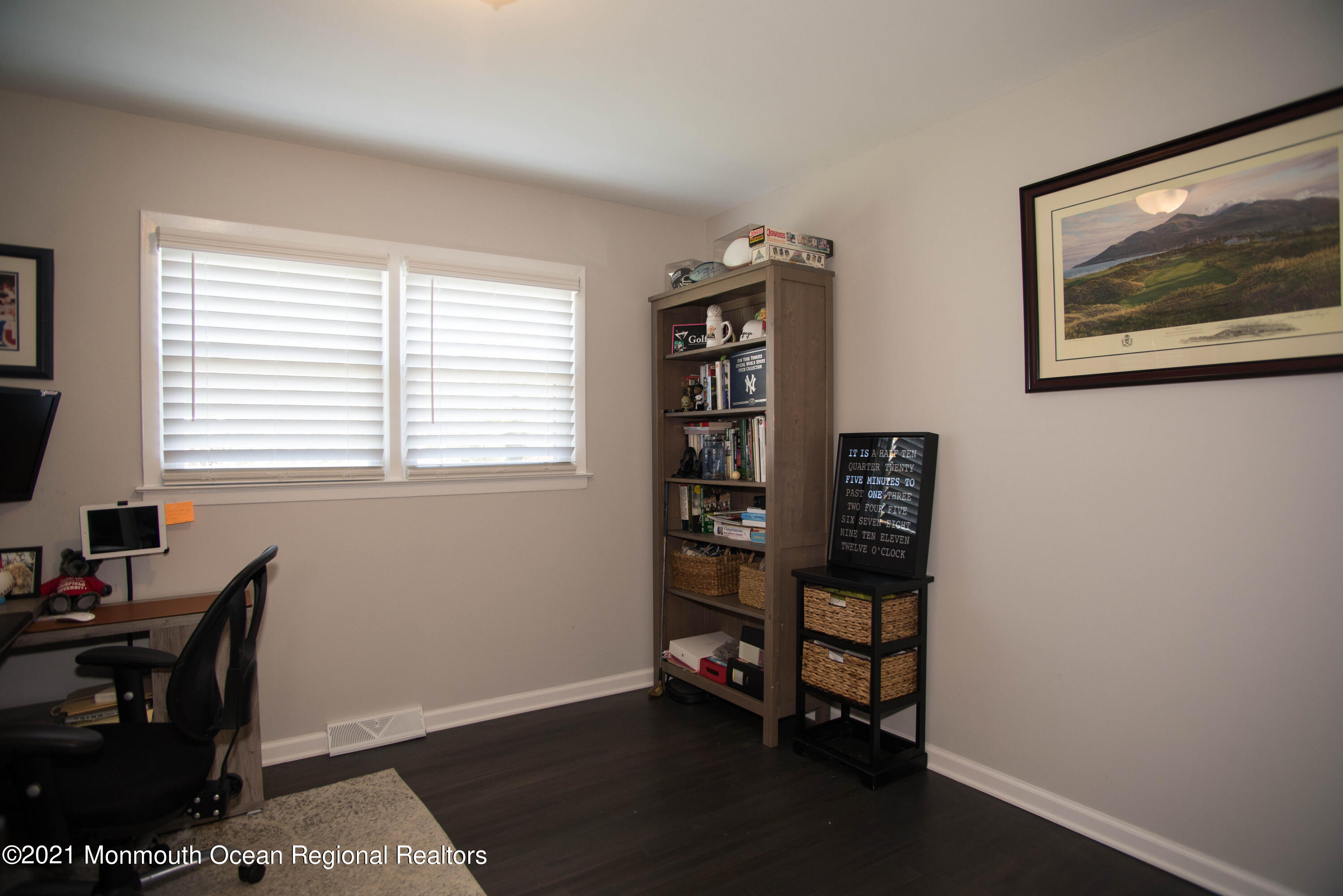 4 Lowell Road Manalapan, NJ 07726 - Photo 22 of 30 _RMJ5129 3rd bedroom