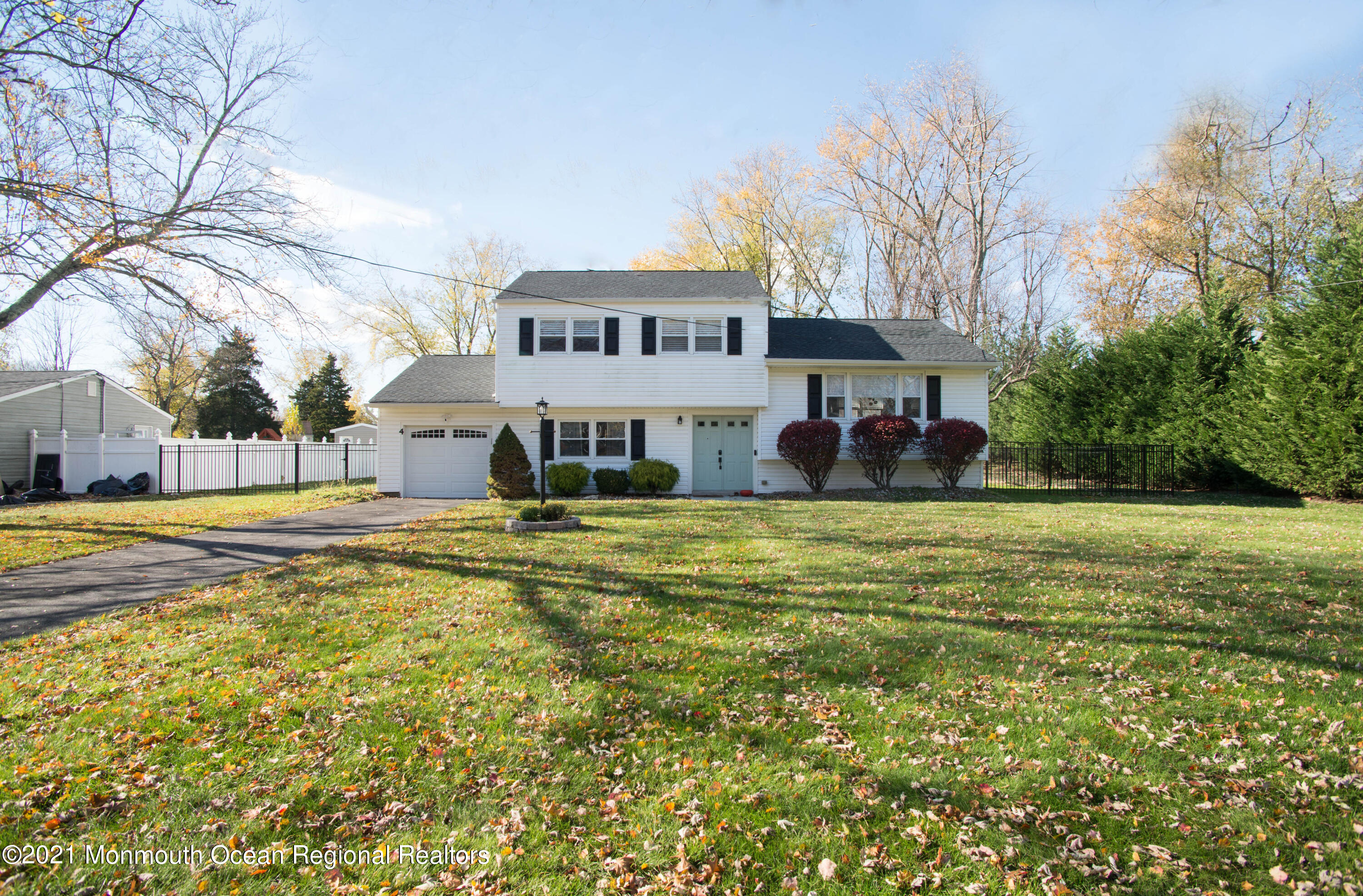4 Lowell Road Manalapan, NJ 07726 - Photo 25 of 30 _RMJ5154 front
