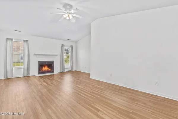 $1,350 | 112 Kobe Drive, Havelock, NC 28532