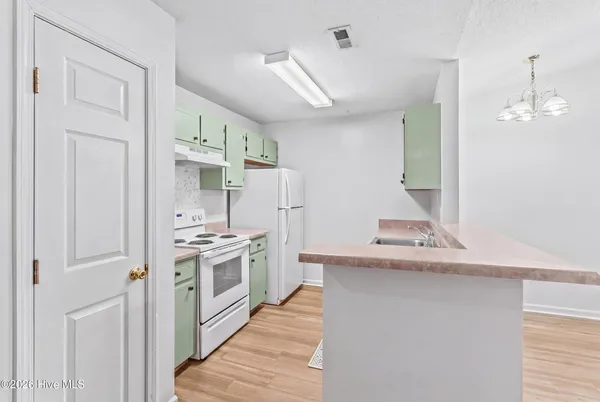 $1,350 | 112 Kobe Drive, Havelock, NC 28532