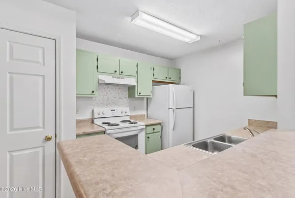 $1,350 | 112 Kobe Drive, Havelock, NC 28532