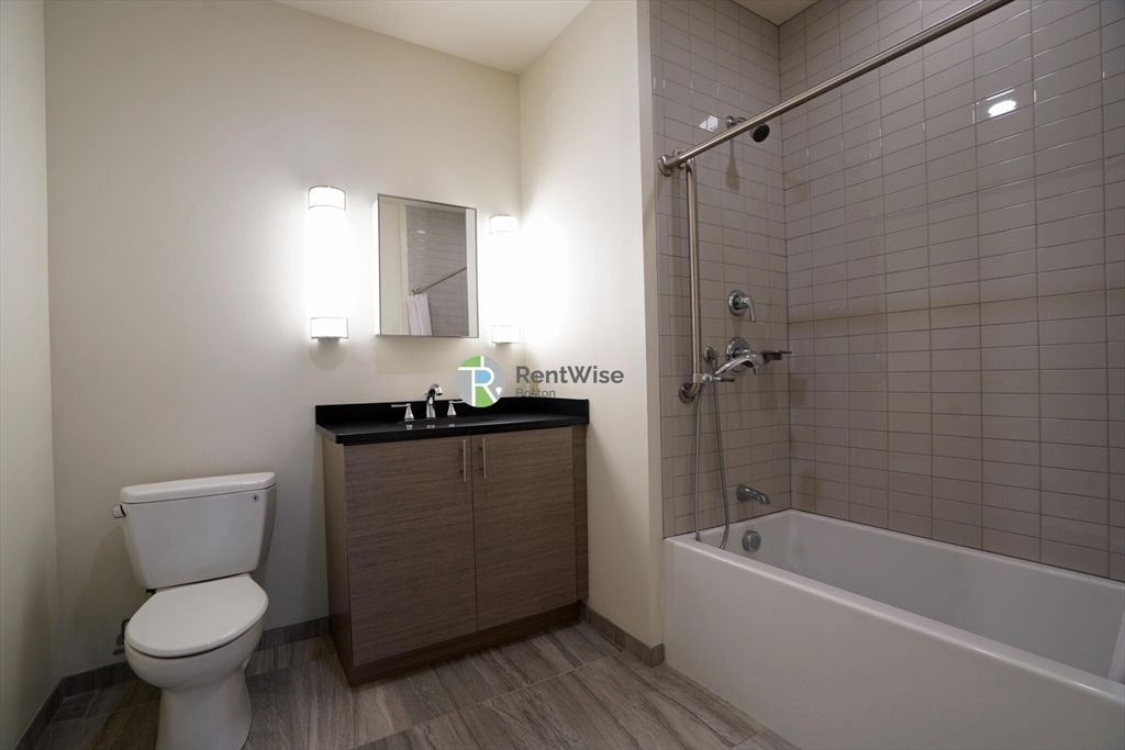 400 Langley Road, Unit 301 Newton, MA 02459 - Photo 6 of 20