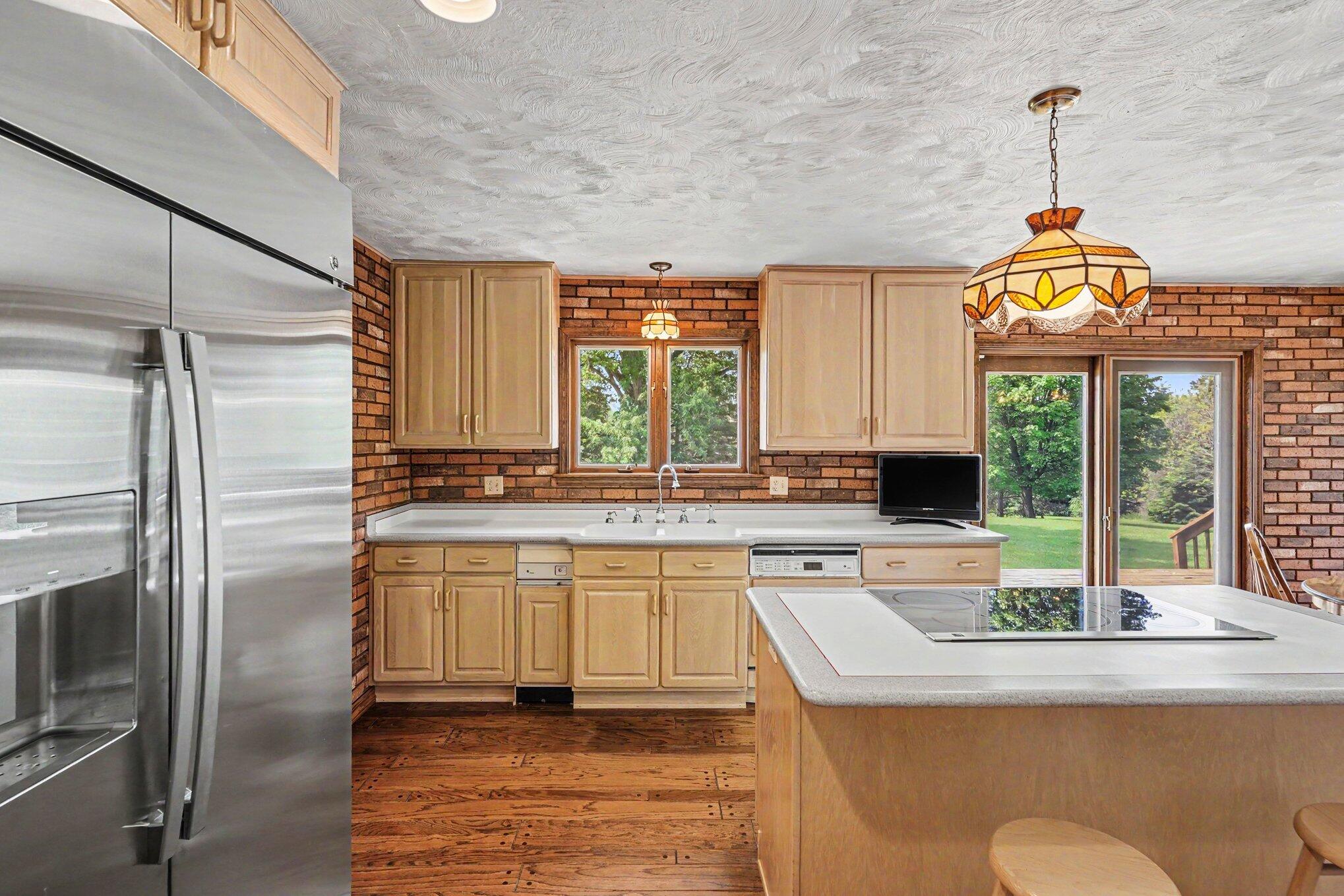 13650 Spencer Road Milford, MI 48380 - Photo 9 of 38 009_file_4850