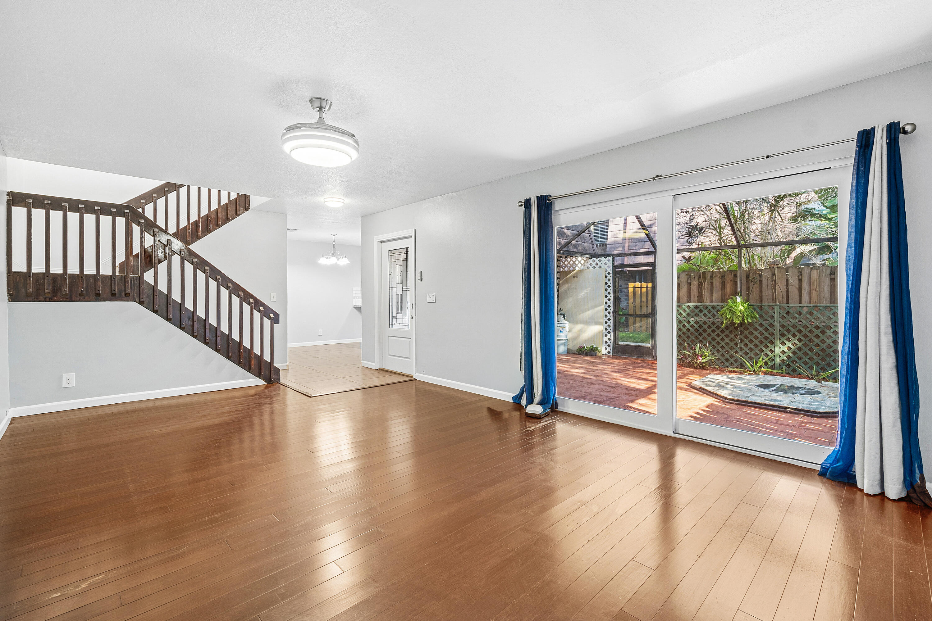 7536 Courtyard Run East Boca Raton, FL 33433 - Photo 5 of 25 a view of an entryway with wooden floor