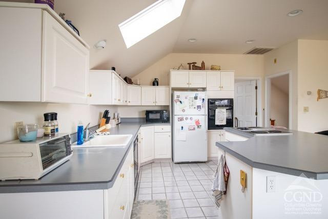 10 Thomas Road Valatie, NY 12184 - Photo 6 of 16 Photo 6