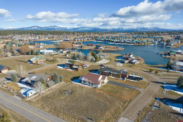 a picture of city view