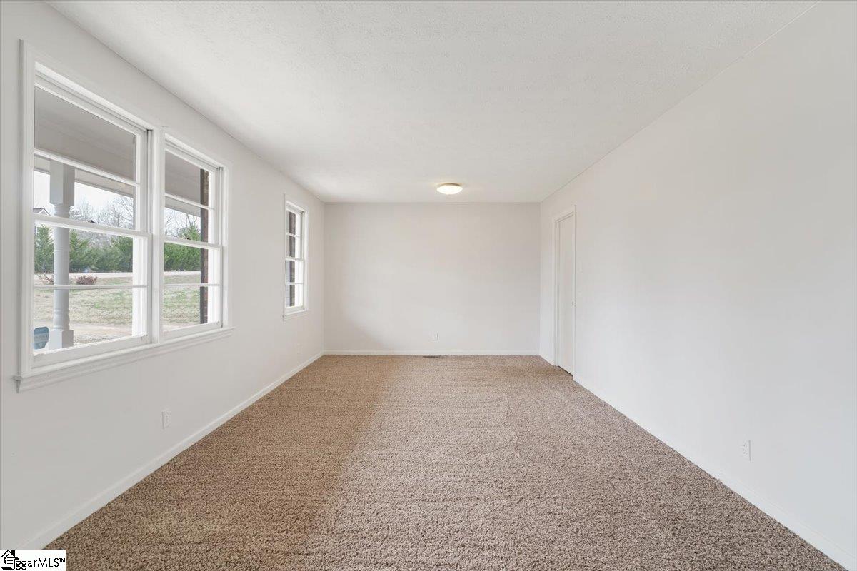 409 Boling Road Greenville, SC 29611 - Photo 4 of 30 Gallery Image 4
