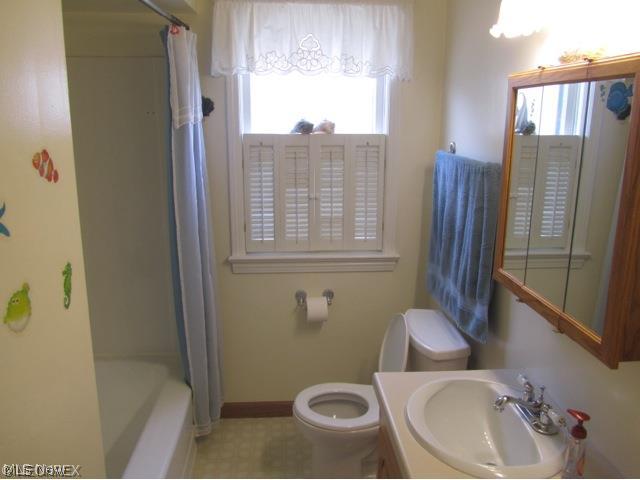 7014 Snow Road Parma, OH 44129 - Photo 9 of 25