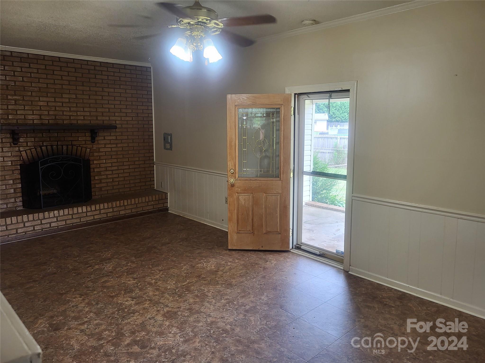 8817 Singingpine Road Charlotte, NC 28214 - Photo 4 of 13 Gallery Image 4