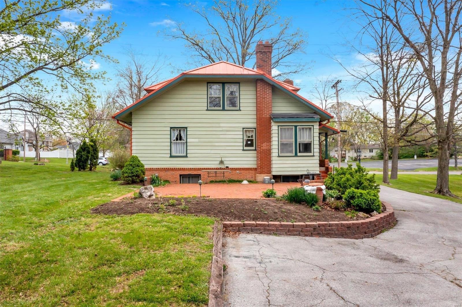 9041 Sappington Road St. Louis, MO 63126 - Photo 19 of 22 Gallery Image 19