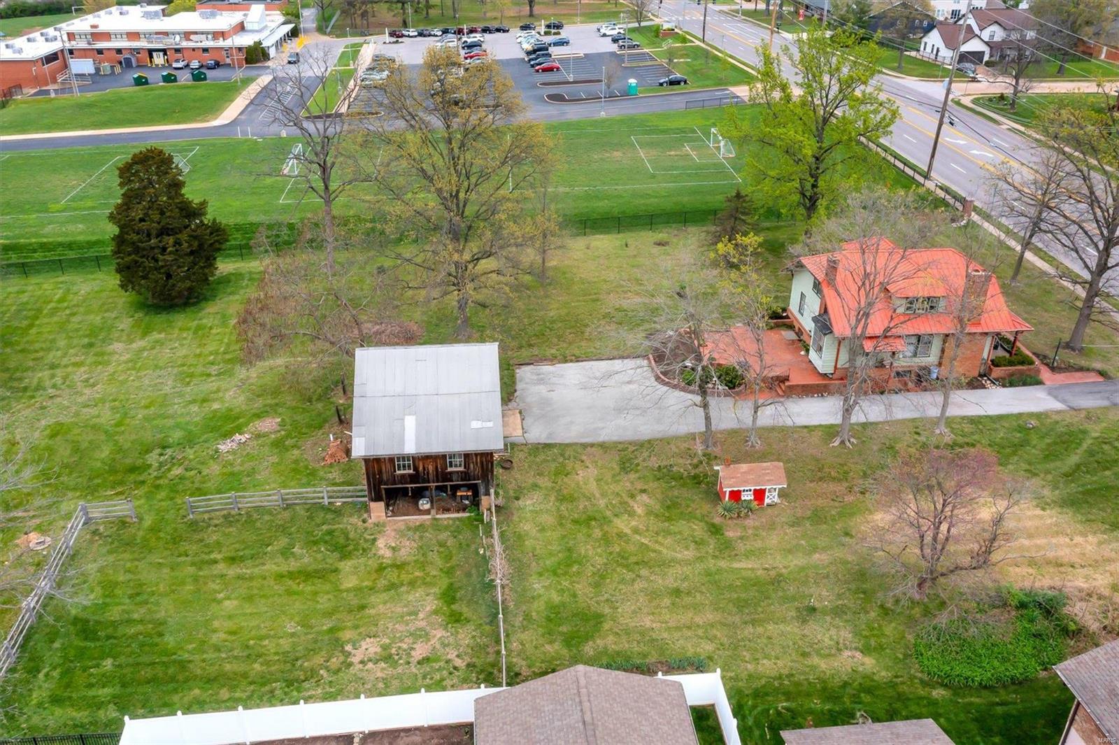 9041 Sappington Road St. Louis, MO 63126 - Photo 6 of 22 Gallery Image 6