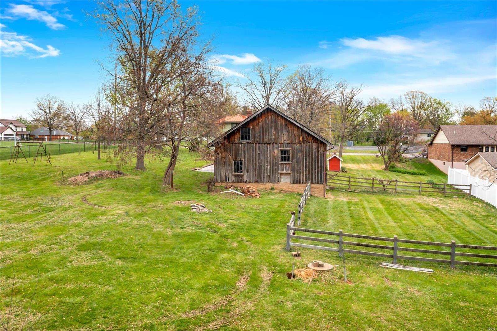 9041 Sappington Road St. Louis, MO 63126 - Photo 9 of 22 Gallery Image 9