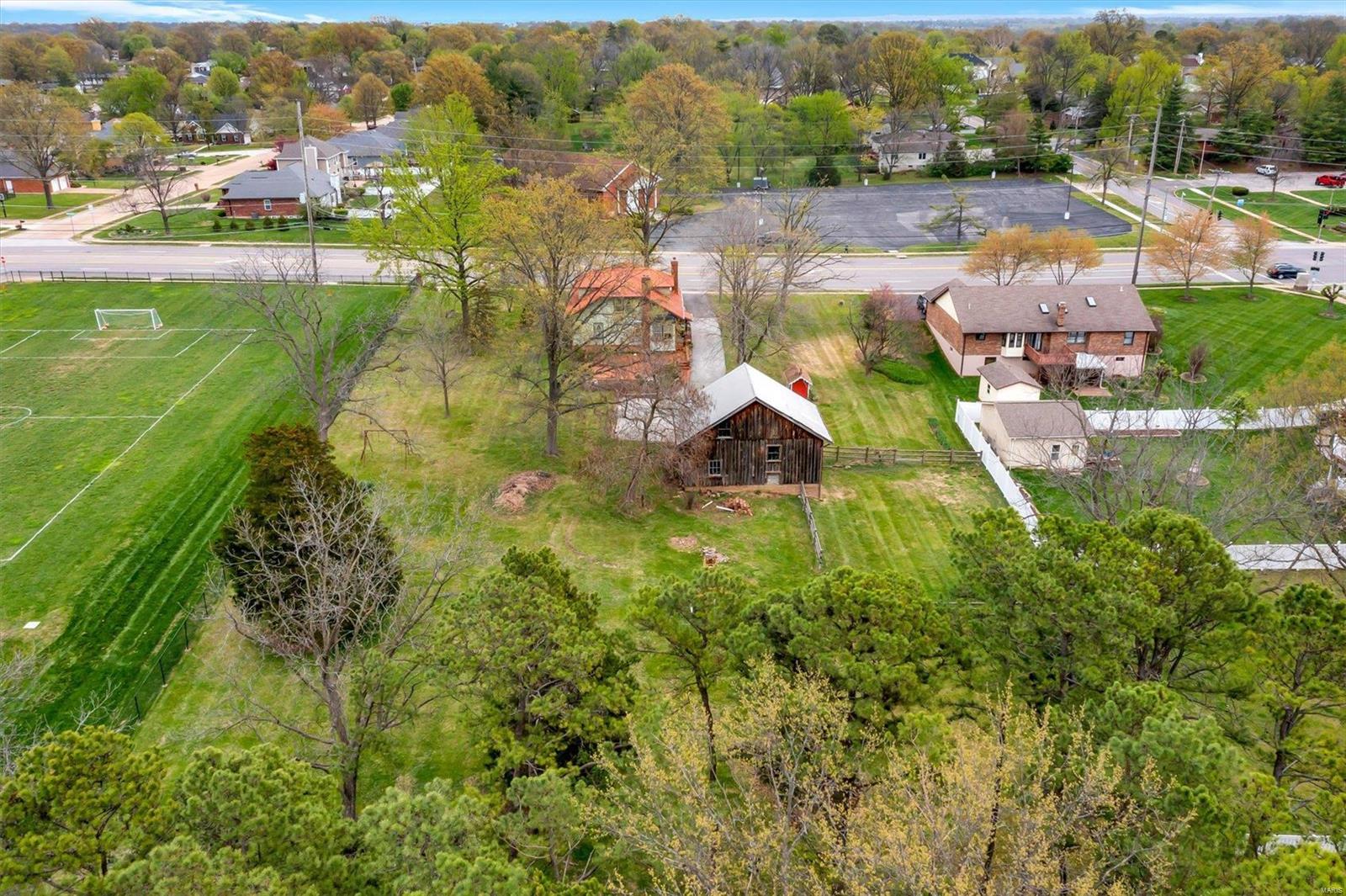 9041 Sappington Road St. Louis, MO 63126 - Photo 10 of 22 Gallery Image 10