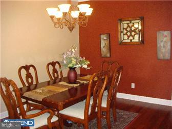 4 York Road West Windsor, NJ 08550 - Photo 3 of 12 Gallery Image 3