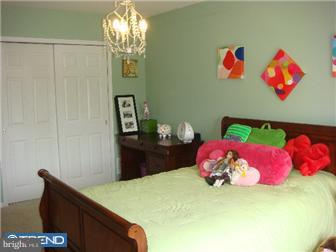 4 York Road West Windsor, NJ 08550 - Photo 8 of 12 Gallery Image 8
