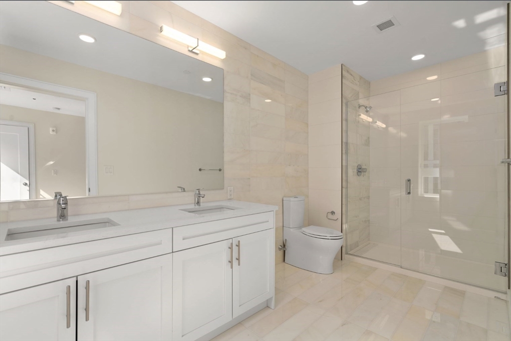 301 Border Street, Unit 303 Boston, MA 02128 - Photo 17 of 24