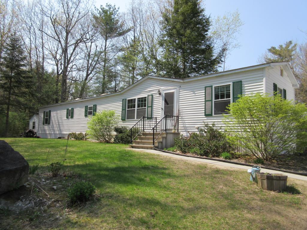 7 Cumberland Road Wolfeboro, NH 03894 - Photo 2 of 16 Gallery Image 2