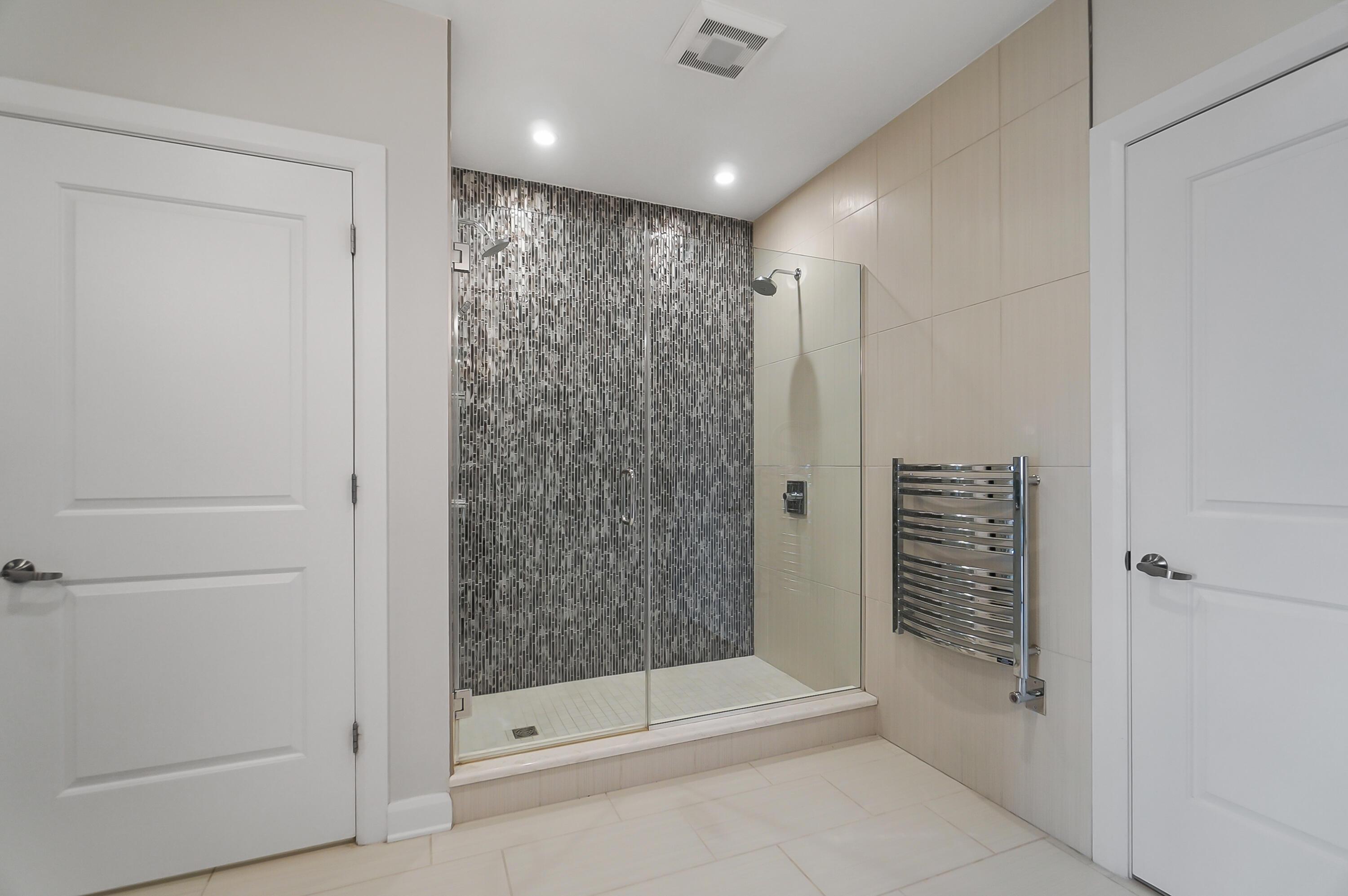 250 West Spring Street, Unit 925 Columbus, OH 43215 - Photo 24 of 57 Primary Ensuite