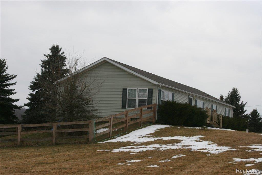 5335 Hosner Road Metamora, MI 48455 - Photo 2 of 11 5335 Hosner side.JPG