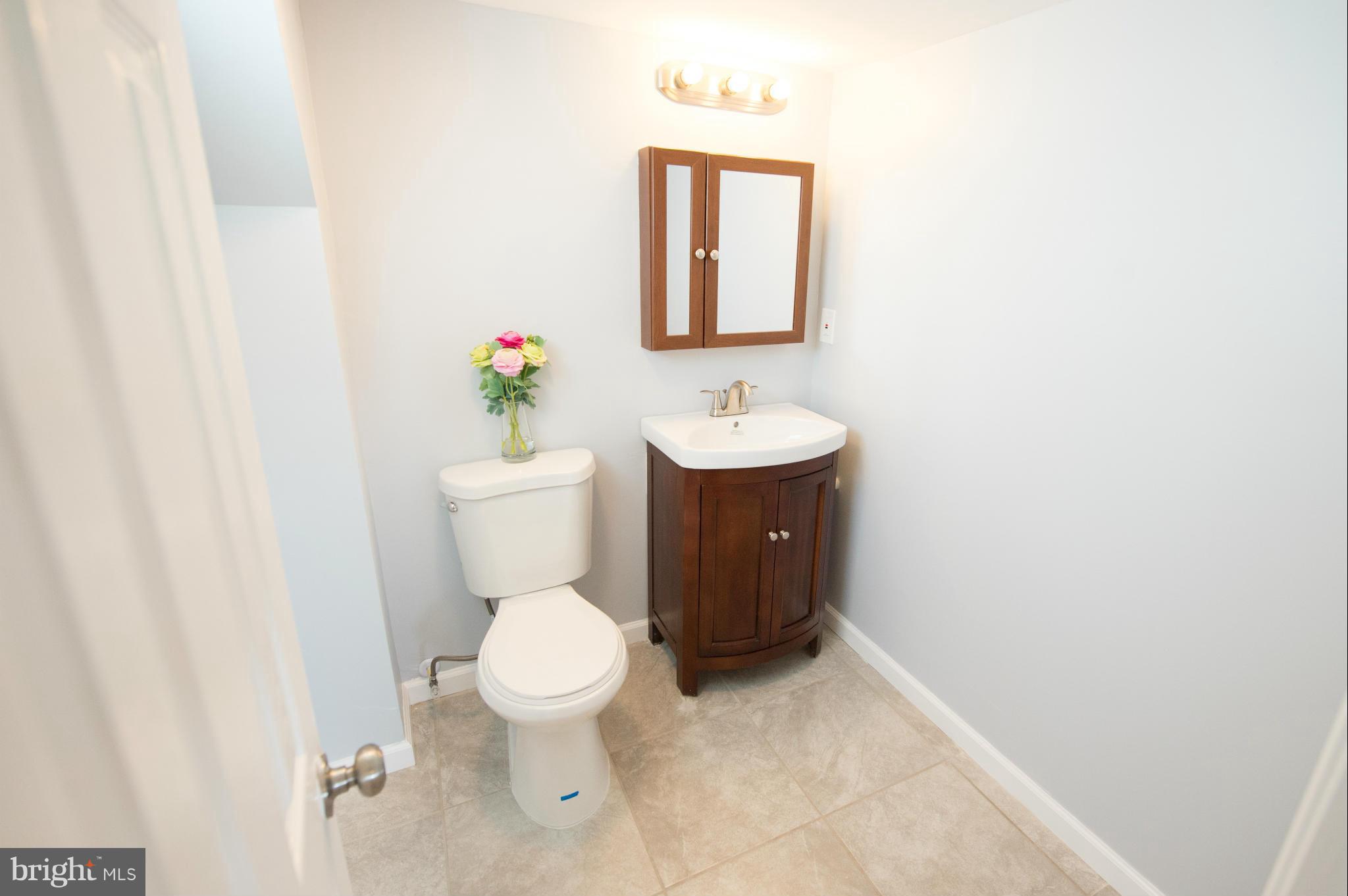 4526 Old Court Road Baltimore, MD 21208 - Photo 25 of 30 Bath