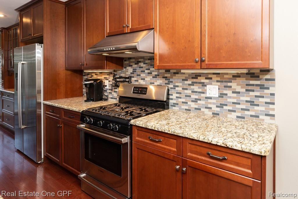 565 Shelden Road Grosse Pointe, MI 48236 - Photo 18 of 49 565SheldenRd-18.jpg