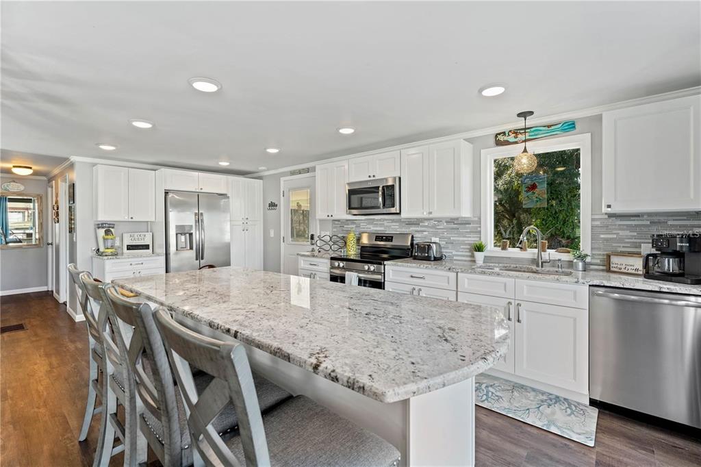 6051 Colony Circle Weeki Wachee, FL 34607 - Photo 13 of 44