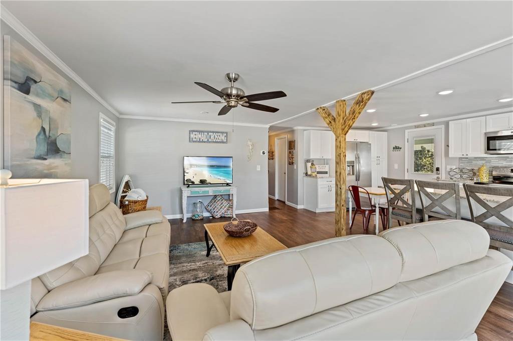 6051 Colony Circle Weeki Wachee, FL 34607 - Photo 8 of 44