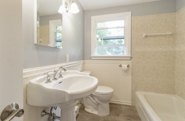237 Mendon Road Attleboro, MA 02703 - Photo 13 of 25 Gallery Image 13