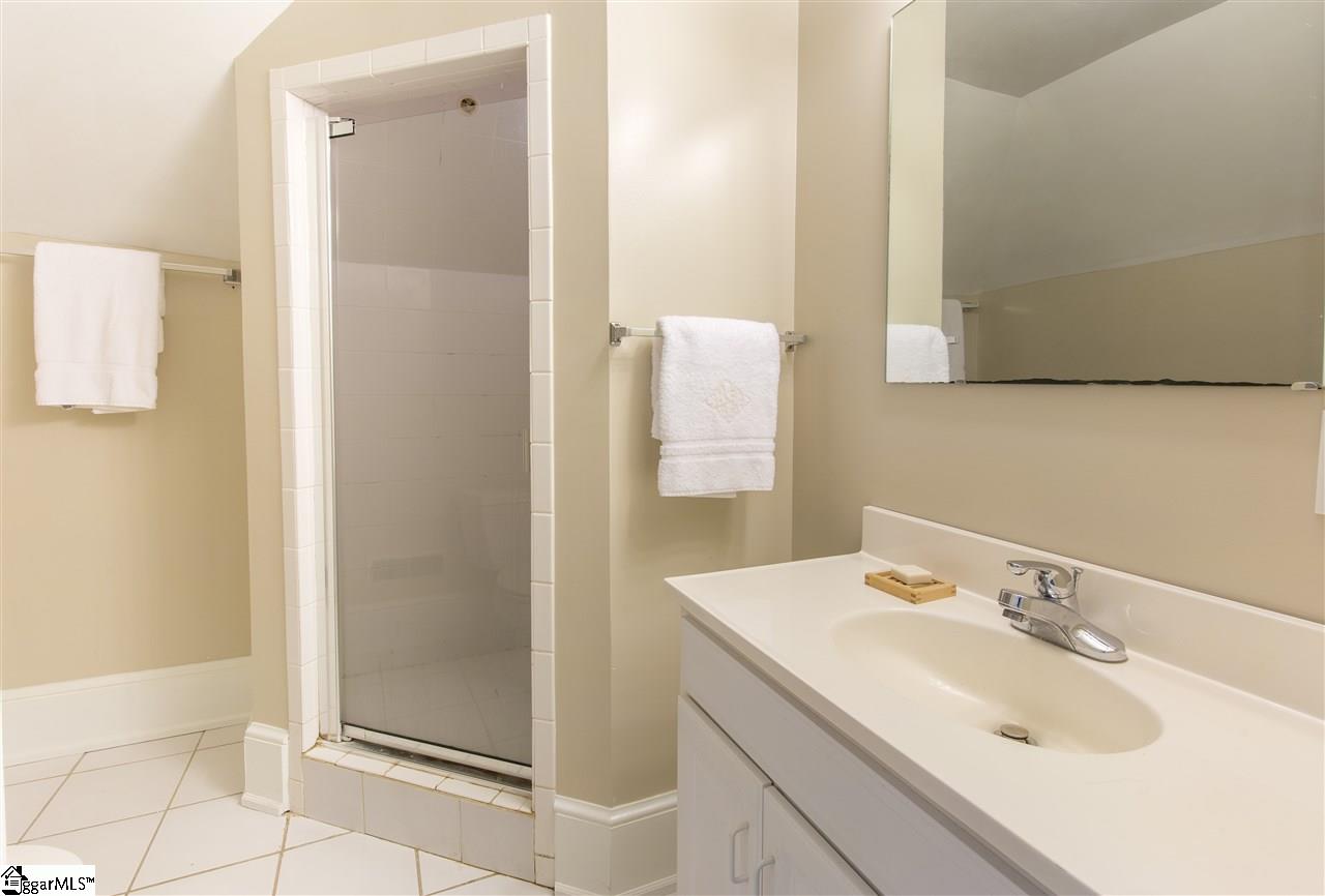 221 Grove Road Greenville, SC 29605 - Photo 12 of 24