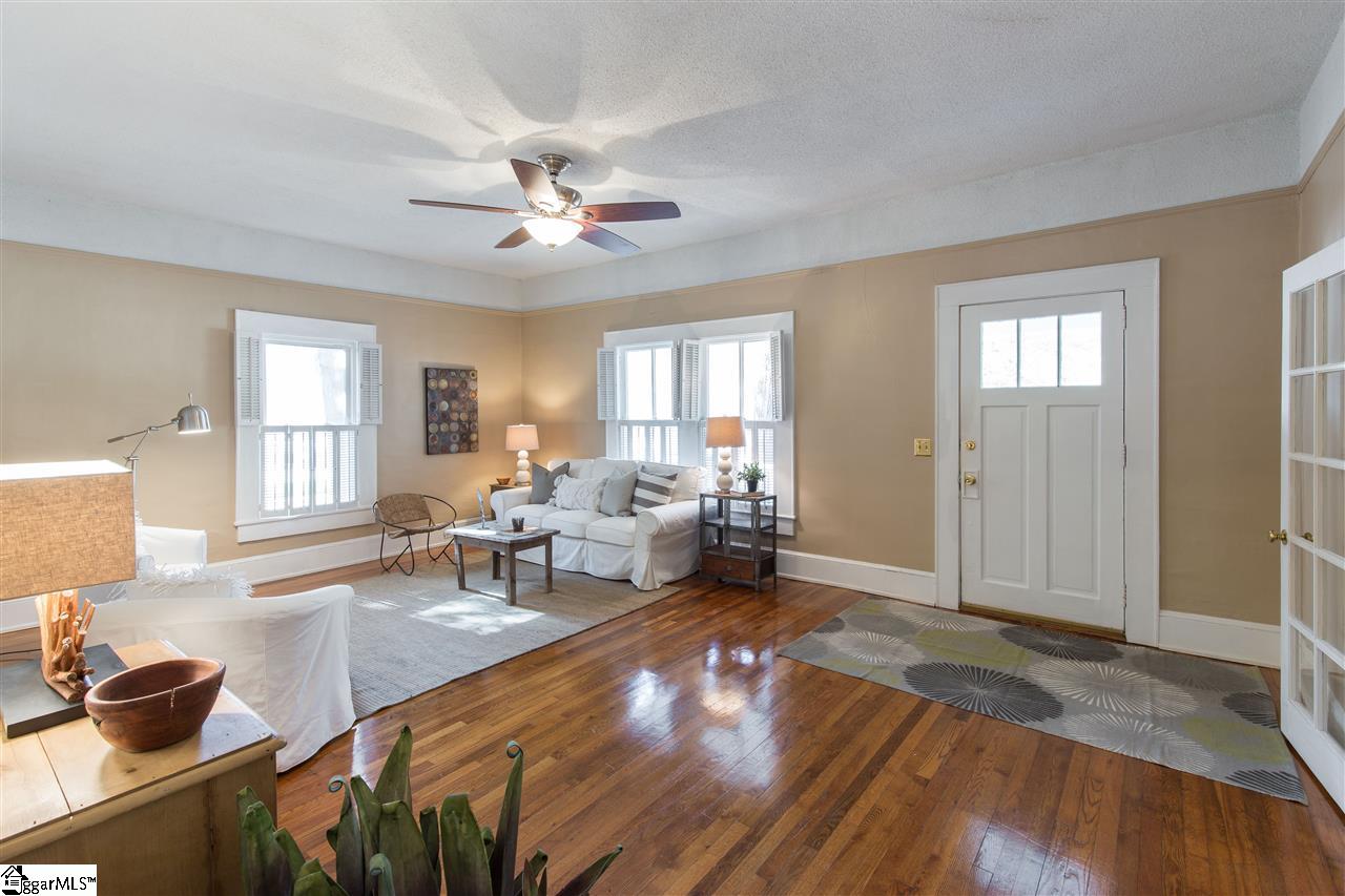 221 Grove Road Greenville, SC 29605 - Photo 3 of 24
