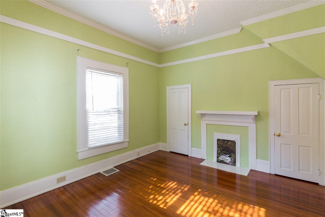 221 Grove Road Greenville, SC 29605 - Photo 8 of 24