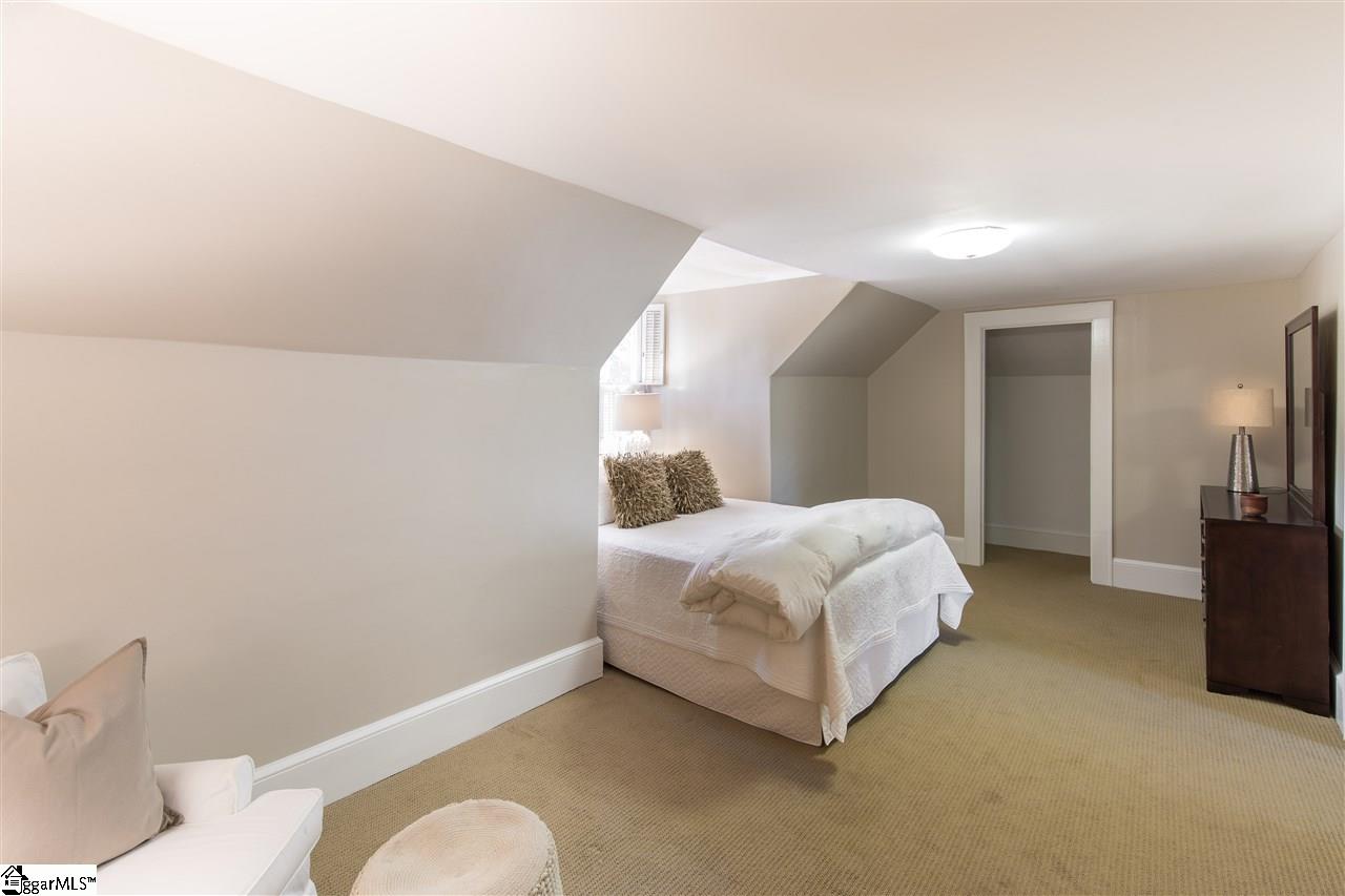 221 Grove Road Greenville, SC 29605 - Photo 10 of 24