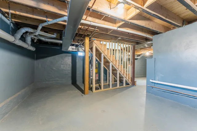 $329,000 | 142 Jefferson Street, Montgomery, IL 60538