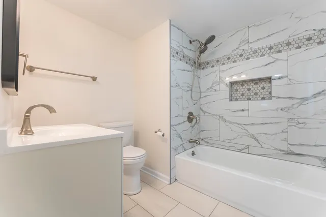 $329,000 | 142 Jefferson Street, Montgomery, IL 60538