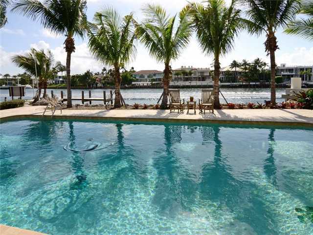 690 Northeast 5th Avenue Boca Raton, FL 33432 - Photo 1 of 25 Primary Photo