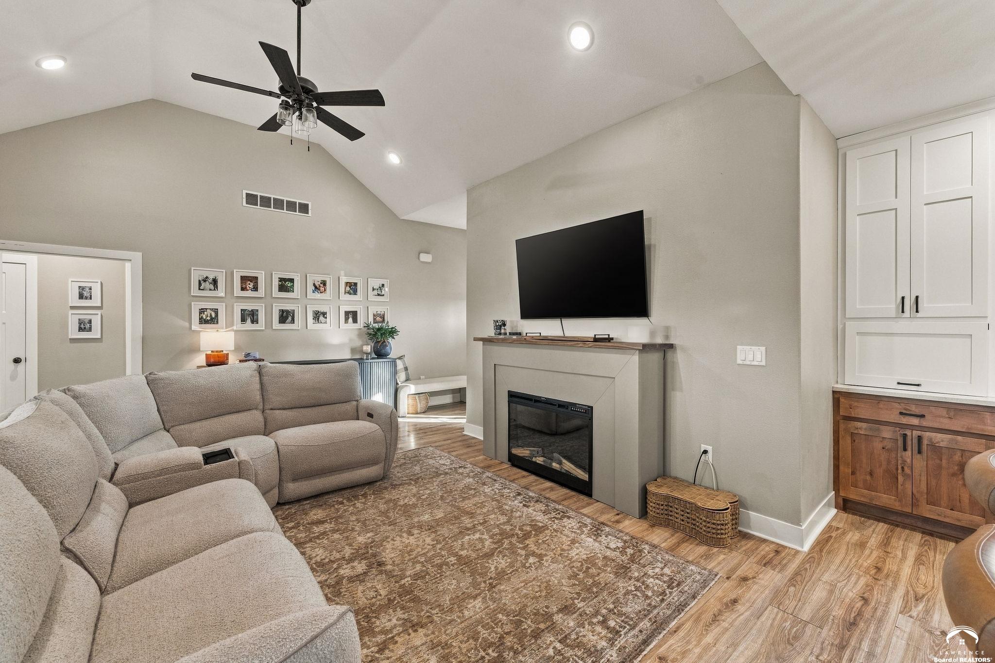 1706 Southeast Herschell Road Tecumseh, KS 66542 - Photo 10 of 48 Gallery Image 10