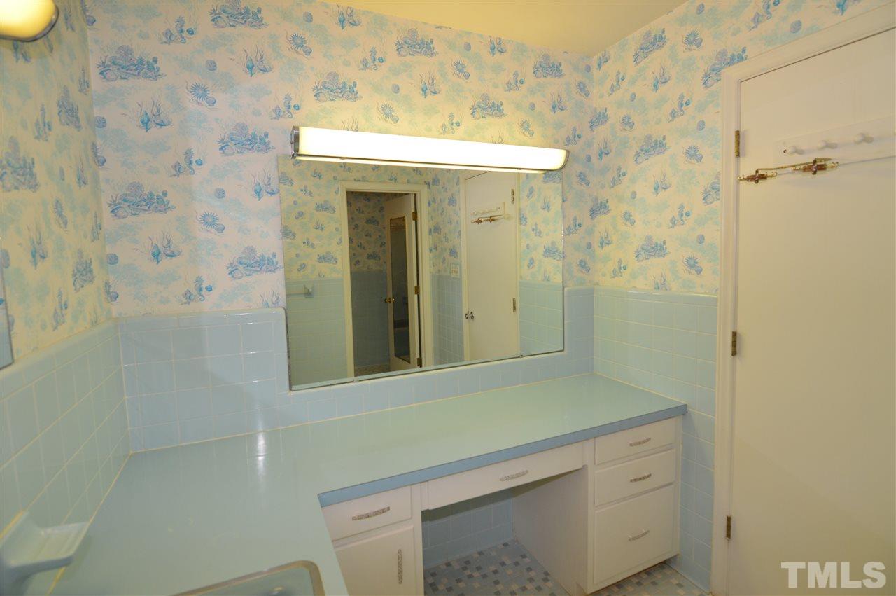 112 Bayleaf Drive Raleigh, NC 27615 - Photo 15 of 25 Gallery Image 15