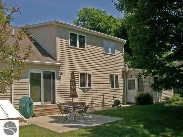 7088 South Dunns Farm Road Maple City, MI 49664 - Photo 4 of 9 1735993-3.JPG
