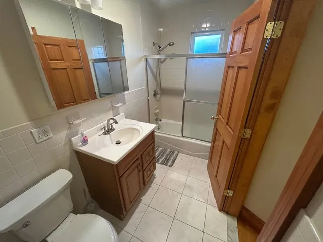 $2,950 | 32 Adams Street, Unit 1, Arlington, MA 02474