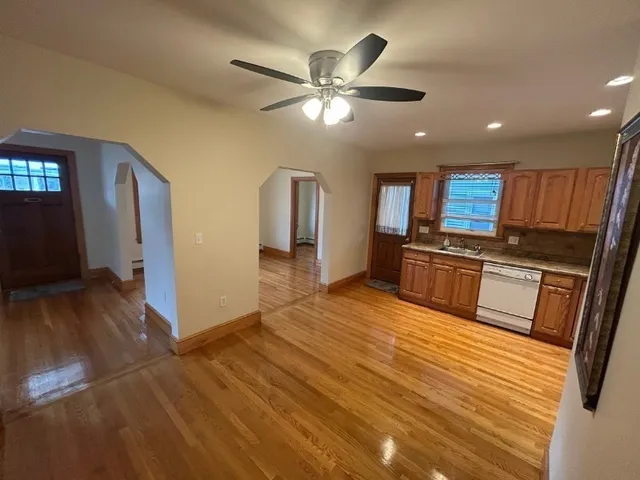 $2,950 | 32 Adams Street, Unit 1, Arlington, MA 02474