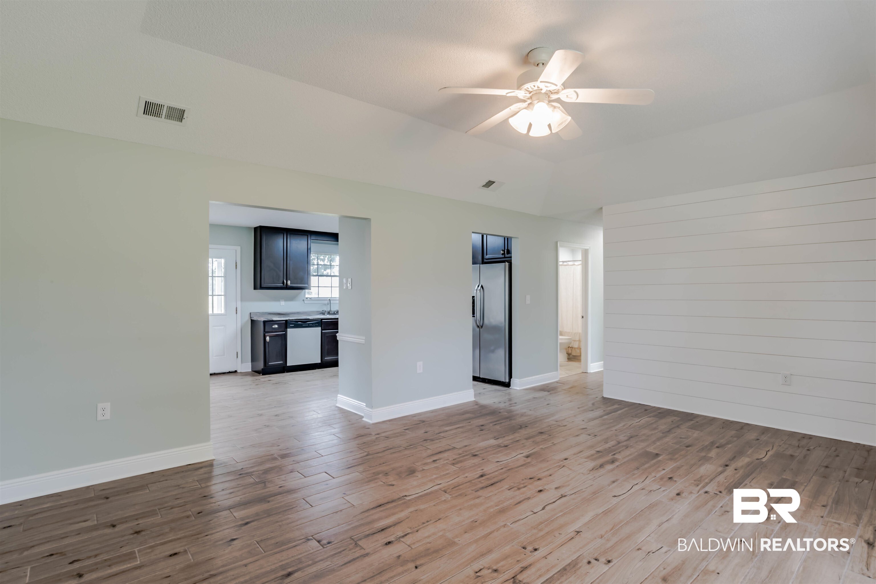 26640 Frank Road Elberta, AL 36530 - Photo 10 of 29 Living Room