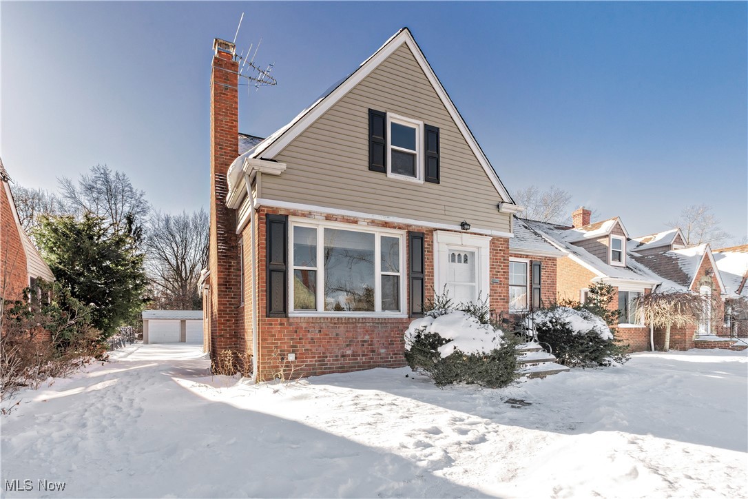 4040 Ardmore Road Cleveland, OH 44121 - Photo 2 of 43